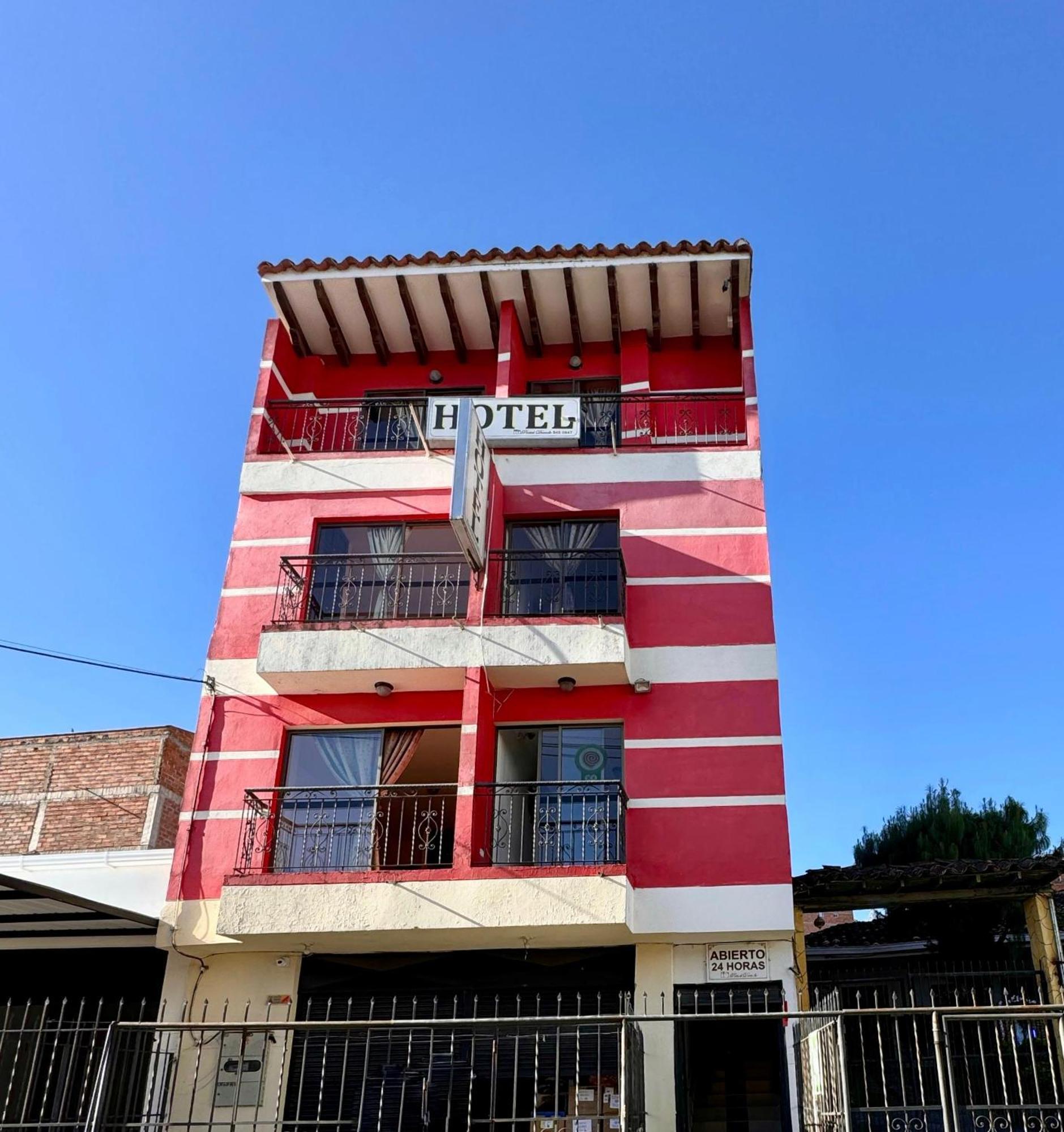 Hotel Portal Dorado Marinilla Exterior photo